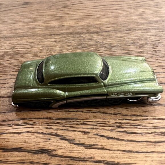 Hot Wheels 2000 So Fine Green Metallic Diecast Car 1:64 Scale Collectors Model - Picture 1 of 4